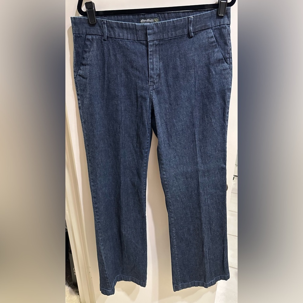 Like New Eddie Bauer Size 14 “Modern Fit” Boot Cut Blue Denim Jeans